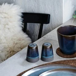 Aida Raw Salt- Og Pebersæt, Titanium Black -Køkkenudstyr Butik aida raw salt og peberst midnatsblat 1