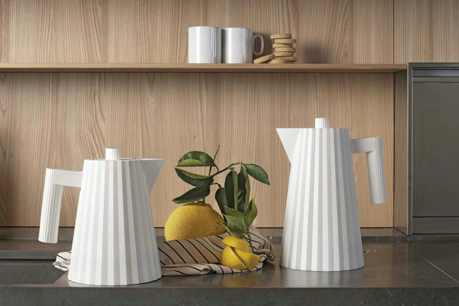 Alessi Plissé Kedel 1 L, Hvid 2 Alessi Plissé Kedel 1 L, Hvid - Billede 2