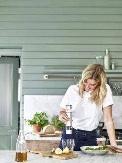 Cuisinart Krydderikværn Sølv -Køkkenudstyr Butik cuisinart seasoning mill steel 3