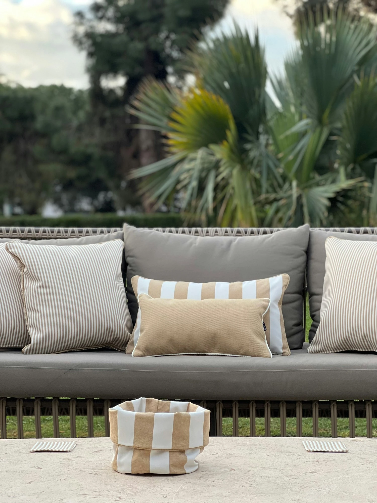 Wide Stripe Brødkurv 19x20 Cm, Beige 4 Wide Stripe Brødkurv 19x20 Cm, Beige - Billede 4