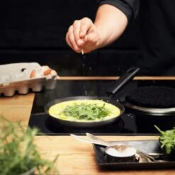 Fiskars Hard Face Omelette & Pancake Pan, 22 Cm 7 Fiskars Hard Face Omelette & Pancake Pan, 22 Cm -Køkkenudstyr Butik fiskars hard face omelette pancake pan 22 cm 2