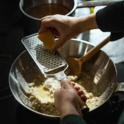 Fiskars Norden Groft Rivejern -Køkkenudstyr Butik fiskars norden groft rivejern 3