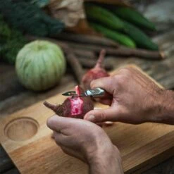 Fiskars Norden Kartoffelskræller Med Fast Blad -Køkkenudstyr Butik fiskars norden potato peeler with fixed blade 3