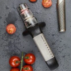 Global Ni Oriental Chef Knife + Knife Sharpener -Køkkenudstyr Butik global ni oriental chef knife knife sharpener 2