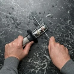 Global Ni Oriental Chef Knife + Knife Sharpener -Køkkenudstyr Butik global ni oriental chef knife knife sharpener 3