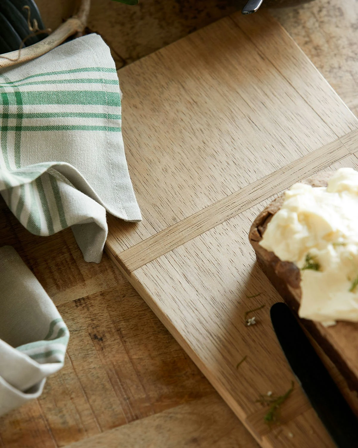 House Doctor Carve Cutting Board 54x21 Cm, Nature 5 House Doctor Carve Cutting Board 54x21 Cm, Nature - Billede 5