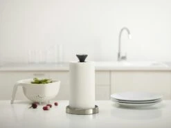 Joseph Joseph Push&Tear Kitchen Roll Holder 9 Joseph Joseph Push&Tear Kitchen Roll Holder -Køkkenudstyr Butik joseph joseph pushtear kitchen roll holder 3