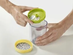 Joseph Joseph Spiro 3-In-1 Spiralizer -Køkkenudstyr Butik joseph joseph spiro 3 in 1 spiralizer 3