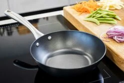 Kitchen Craft Master Class Wokpande 30 Cm -Køkkenudstyr Butik kitchen craft masterclass induction ready non stick wok 20cm 10