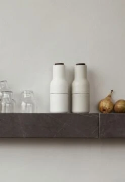 Menu Bottle Grinder Kværn 2-pak, Sand / Valnød 10 Menu Bottle Grinder Kværn 2-pak, Sand / Valnød -Køkkenudstyr Butik menu bottle grinder 2 pack ash carbon steel 22