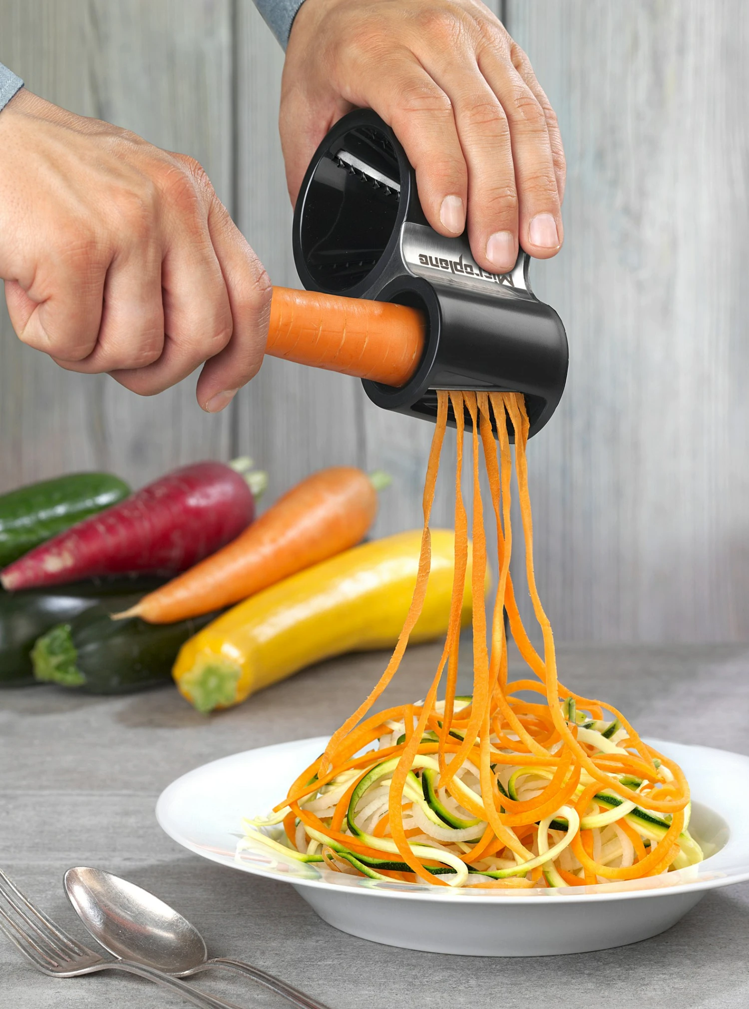 Microplane Swivel Spiralizer, Sort 2 Microplane Swivel Spiralizer, Sort - Billede 2