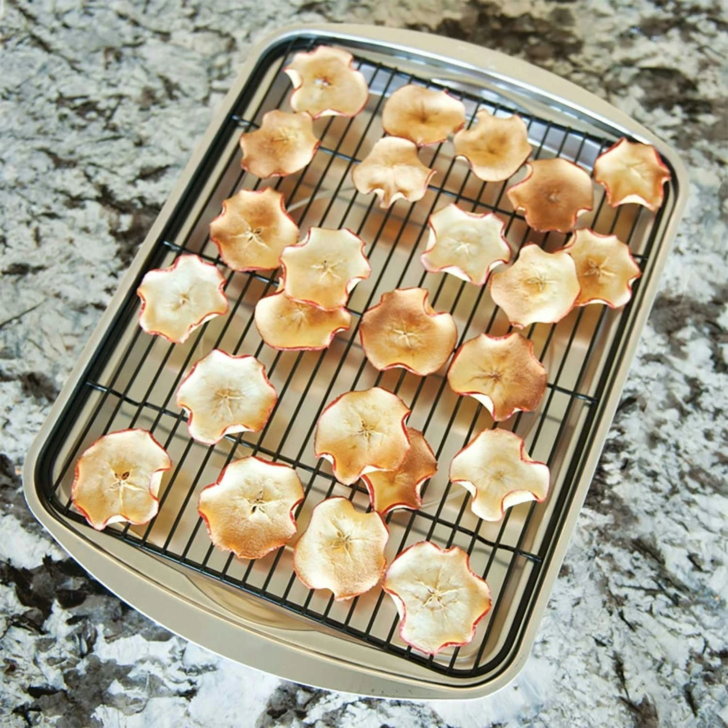 Nordic Ware Oven Crisp Bageplade Med Gitter 3 Nordic Ware Oven Crisp Bageplade Med Gitter - Billede 3