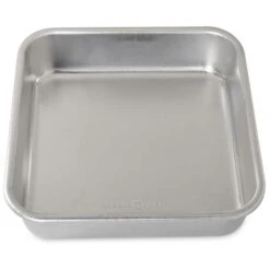 Nordic Ware Bageform Firkantet 23 Cm