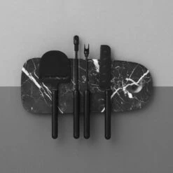 Normann Copenhagen Pebble Ostskærer, Sort 7 Normann Copenhagen Pebble Ostskærer, Sort -Køkkenudstyr Butik normann copenhagen pebble ostskrer sort 3