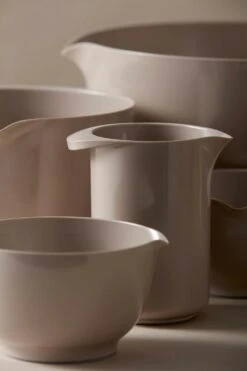 Rosti Margrethe Skål Humus, 0,5 L -Køkkenudstyr Butik rosti margrethebowl 05l humus 2