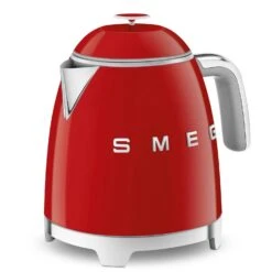 Smeg Mini Elkedel 0,8 L, Rød -Køkkenudstyr Butik smeg mini elkedel 08 l 159