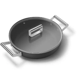 Smeg Sautépande 28 Cm, Sort 8 Smeg Sautépande 28 Cm, Sort -Køkkenudstyr Butik smeg sautepande 28 cm 18