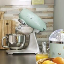 Smeg Stand Mixer SMF02 4.8 L, Green 9 Smeg Stand Mixer SMF02 4.8 L, Green -Køkkenudstyr Butik smeg smeg standmixer 48l creme 23