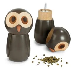 Spring Copenhagen The Pepper Owl Peberkværn 13 Cm -Køkkenudstyr Butik spring copenhagen pepparkvarn the pepper owl 13 cm mork 1