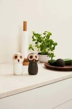 Spring Copenhagen The Pepper Owl Peberkværn 13 Cm -Køkkenudstyr Butik spring copenhagen pepparkvarn the pepper owl 13 cm mork 2