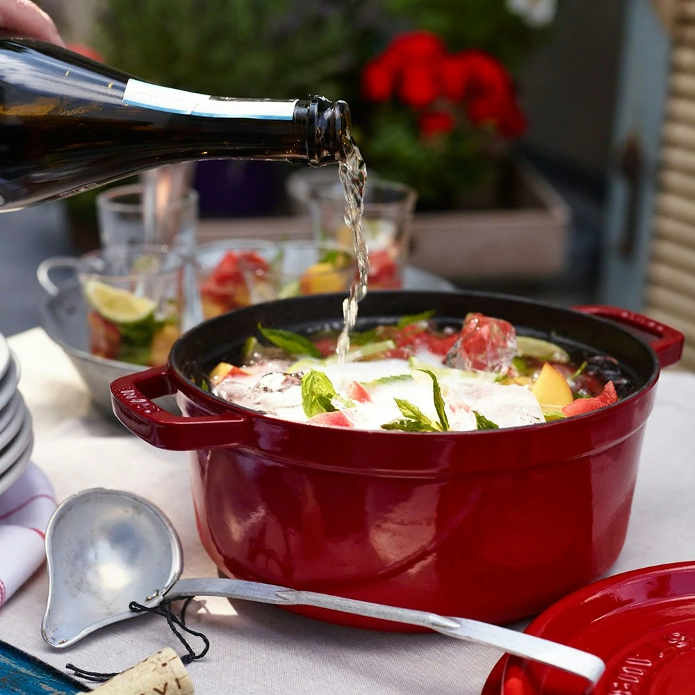 Staub Rund Gryde I Støbejern 8,35 L, Kirsebær 5 Staub Rund Gryde I Støbejern 8,35 L, Kirsebær - Billede 5